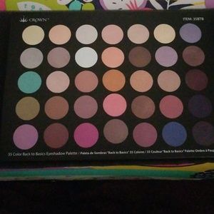 Crown 35 color Back to Basics eyeshadow pallete